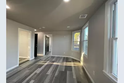 258 Montgomery St, Bloomfield, NJ 07003 - Photo 3