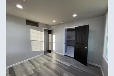 258 Montgomery St, Bloomfield, NJ 07003 - Photo 5