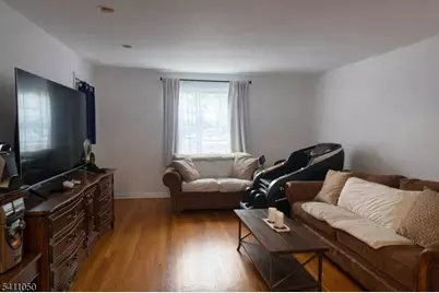 296 Esplanade  Unit #27, Hackensack, NJ 07601 - Photo 3