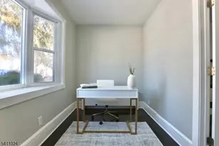 401 Burroughs Terrace, Union Township, NJ 07083 - Photo 13