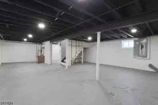 401 Burroughs Terrace, Union Township, NJ 07083 - Photo 29