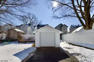 401 Burroughs Terrace, Union Township, NJ 07083 - Photo 33