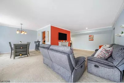 4-2 Vernon Ct #4-2, Waldwick, NJ 07463 - Photo 9