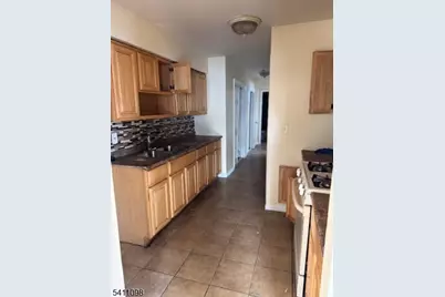 337 Bond St, Elizabeth, NJ 07206 - Photo 7