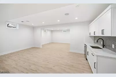 11 Hawthorne Dr, Livingston, NJ 07039 - Photo 35