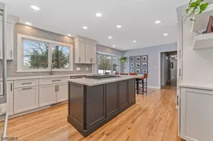 40 Dayton Rd, Raritan Township, NJ 08822 - Photo 9