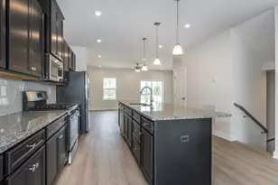 31 Force Dr, Mount Olive, NJ 07828 - Photo 3