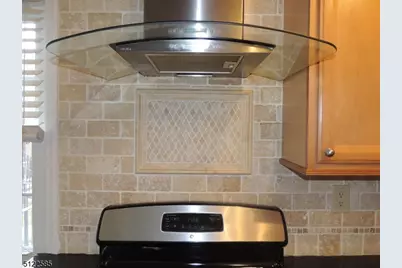 201 Pitney Pl #201, Morris Township, NJ 07960 - Photo 5