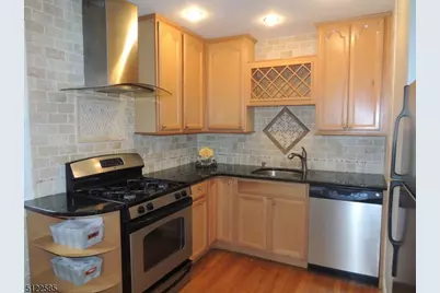 201 Pitney Pl #201, Morris Township, NJ 07960 - Photo 3