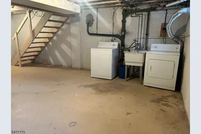 36 Kate Ln, Metuchen, NJ 08840 - Photo 11