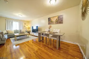 369 Bradford St, Orange, NJ 07050 - Photo 5