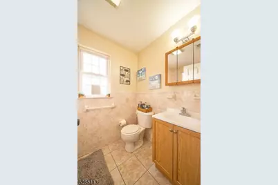 369 Bradford St, Orange, NJ 07050 - Photo 23