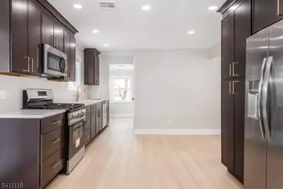 82 Michael Dr, Wayne, NJ 07470 - Photo 3