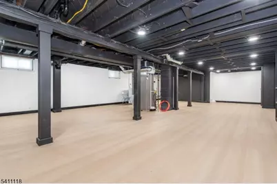 82 Michael Dr, Wayne, NJ 07470 - Photo 23