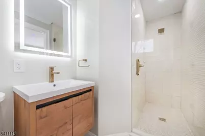 82 Michael Dr, Wayne, NJ 07470 - Photo 15