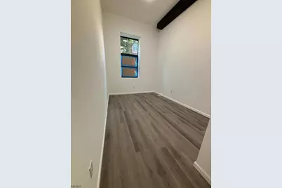 24 Elm St #202, Paterson, NJ 07501 - Photo 5