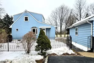 111 Central St, Manville, NJ 08835 - Photo 39