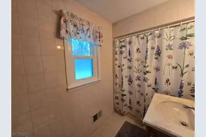 111 Central St, Manville, NJ 08835 - Photo 19