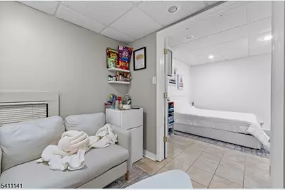 288 Sussex Rd, Wood Ridge, NJ 07075 - Photo 21