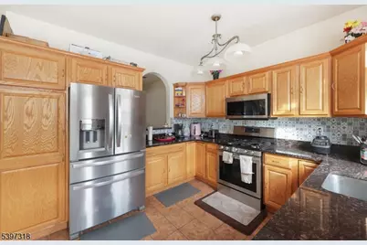 1427 Barnhardt Ln, Rahway, NJ 07065 - Photo 9