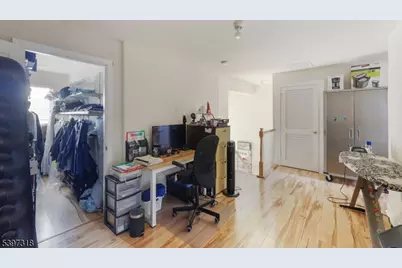 1427 Barnhardt Ln, Rahway, NJ 07065 - Photo 19