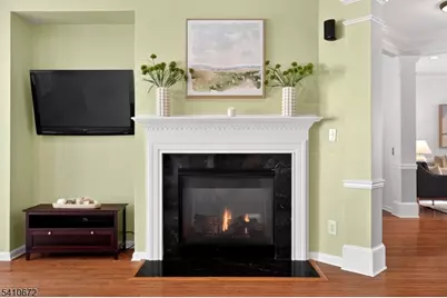 4 Generals Ln, Totowa, NJ 07512 - Photo 9