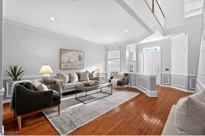 4 Generals Ln, Totowa, NJ 07512 - Photo 3