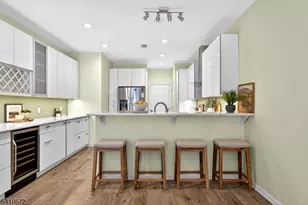 4 Generals Ln, Totowa, NJ 07512 - Photo 13