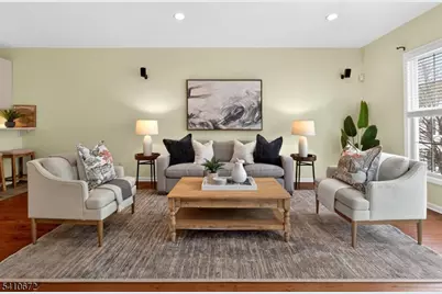 4 Generals Ln, Totowa, NJ 07512 - Photo 11