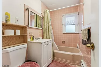 18 Gifford Ct, Maplewood, NJ 07040 - Photo 11