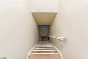 18 Gifford Ct, Maplewood, NJ 07040 - Photo 21