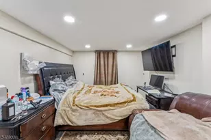 18 Gifford Ct, Maplewood, NJ 07040 - Photo 17