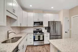 715 Stiller Ln, Monroe Township, NJ 08831 - Photo 9