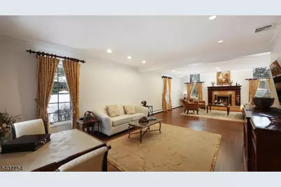 7 Manor Dr, Warren Township, NJ 07059 - Photo 9