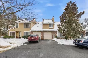 36 Cherrywood Dr, Franklin Township, NJ 08873 - Photo 1