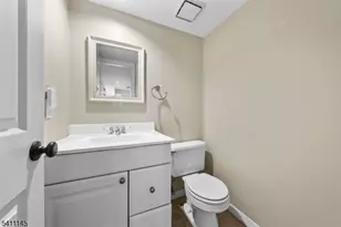 36 Cherrywood Dr, Franklin Township, NJ 08873 - Photo 11