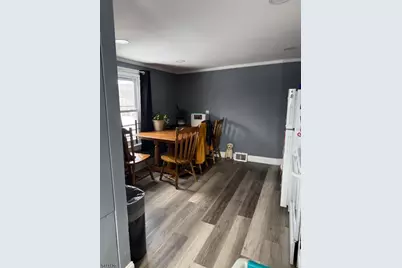 5 Park Sq, Lopatcong Township, NJ 08865 - Photo 3