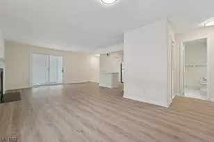 195 Alexandria Way Ondo, Bernards Township, NJ 07920 - Photo 5