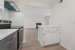 195 Alexandria Way Ondo, Bernards Township, NJ 07920 - Photo 9