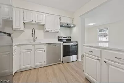 195 Alexandria Way Ondo, Bernards Township, NJ 07920 - Photo 7