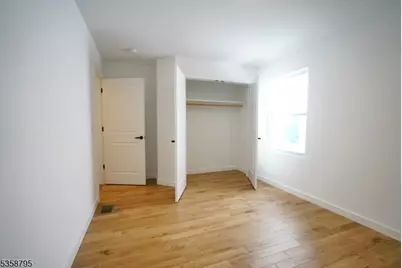 728 Seaport Dr, Elizabeth, NJ 07201 - Photo 17