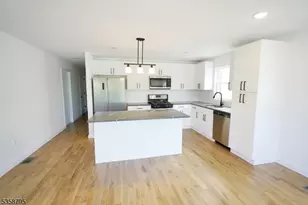 728 Seaport Dr., Elizabeth, NJ 07201 - Photo 3