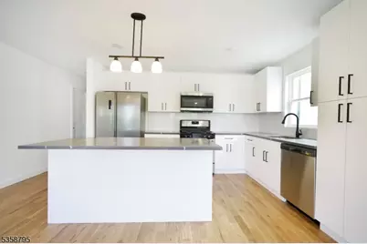 728 Seaport Dr, Elizabeth, NJ 07201 - Photo 7