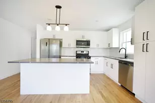 728 Seaport Dr., Elizabeth, NJ 07201 - Photo 7