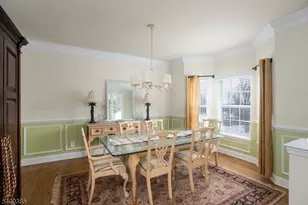 112 Wallace Ct, Green Brook Township, NJ 08812 - Photo 5