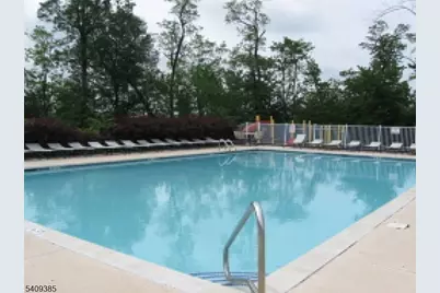 112 Wallace Ct, Green Brook Township, NJ 08812 - Photo 27