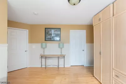 112 Wallace Ct, Green Brook Township, NJ 08812 - Photo 15