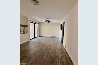 93 Overlook Dr, Union Township, NJ 08809 - Photo 7