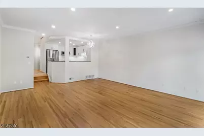 134 Kingston Ct, Madison, NJ 07940 - Photo 13