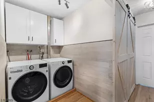 134 Kingston Ct, Madison, NJ 07940 - Photo 19